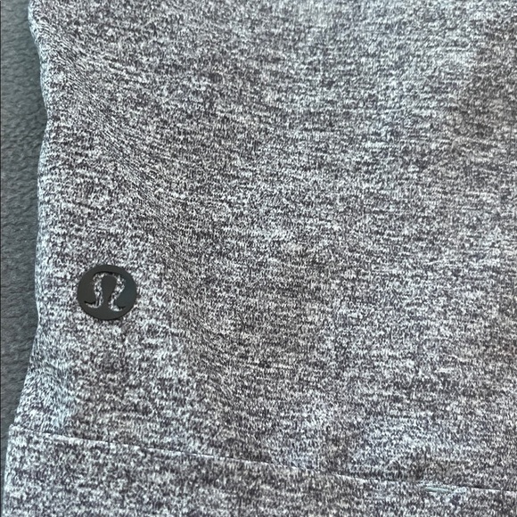 Gray Lululemon Gray Athletic Shorts with Drawstring - Sz 8 - Picture 4 of 4
